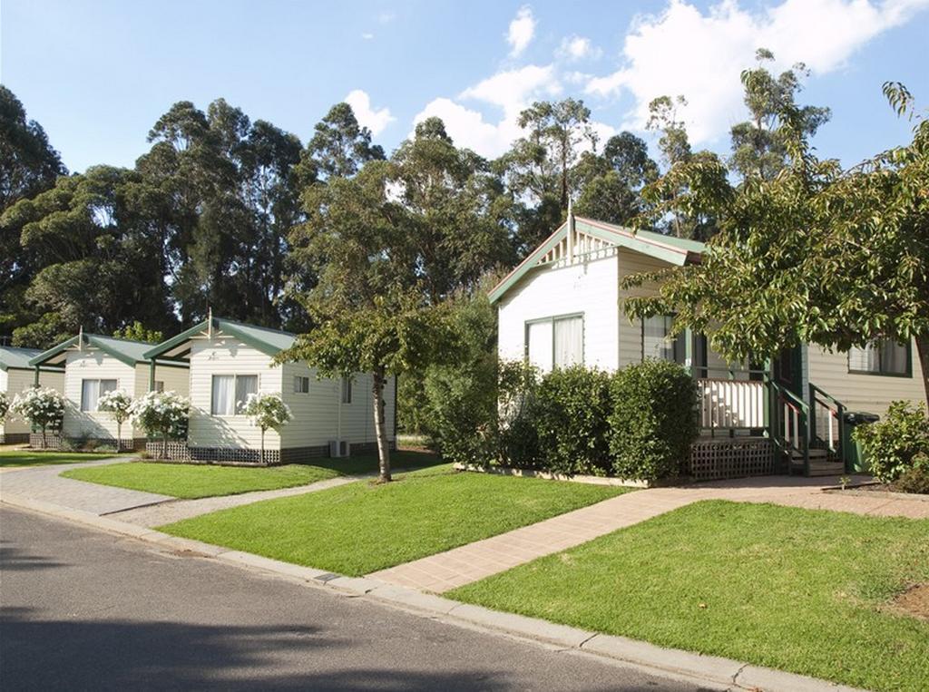 Warragul Gardens Holiday Park Exterior photo
